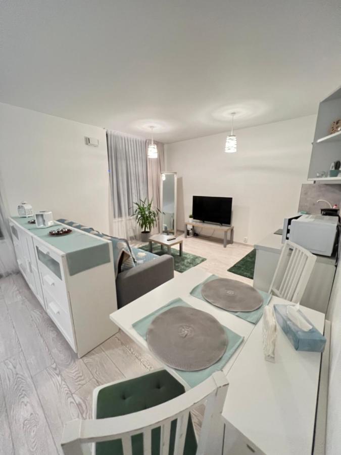 Free Parking In Garage Karolina Plazza, New Cosy Studio With All You Need Prag Exterior foto