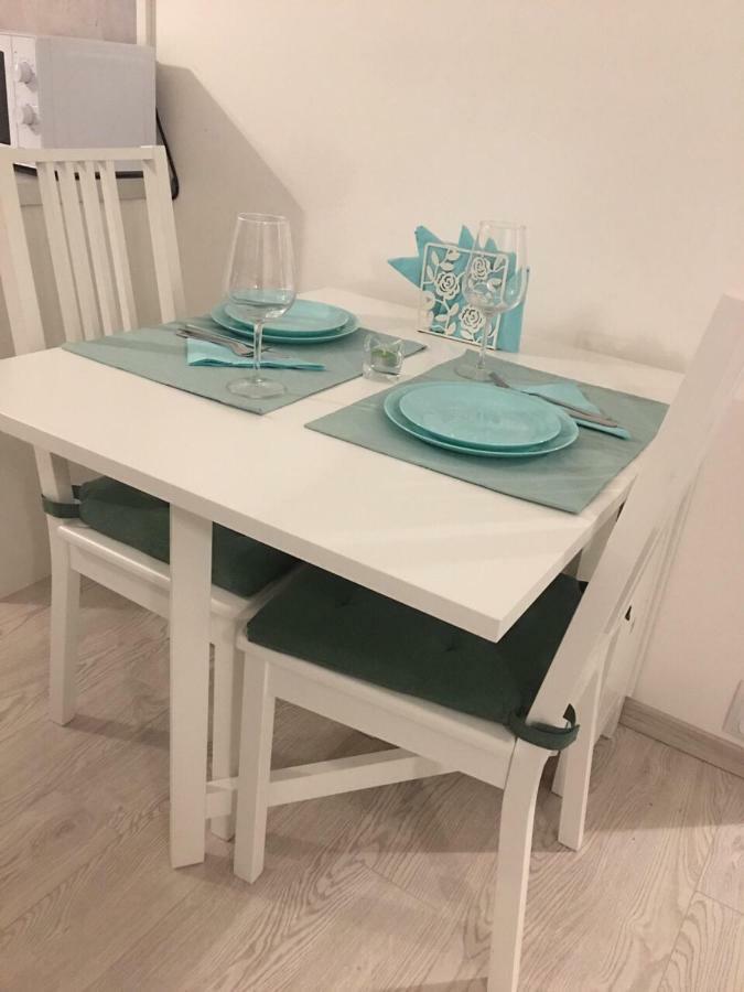 Free Parking In Garage Karolina Plazza, New Cosy Studio With All You Need Prag Exterior foto