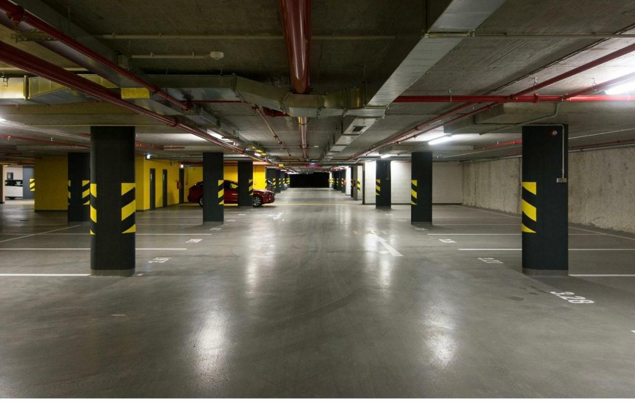 Free Parking In Garage Karolina Plazza, New Cosy Studio With All You Need Prag Exterior foto